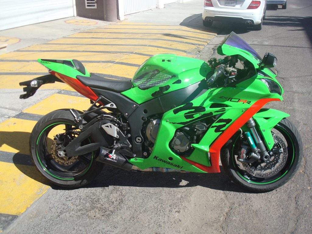 VENDIDA ………………… MOTOCICLETA KAWASAKI ZX10R MODELO 2017 MONSTER EDITION