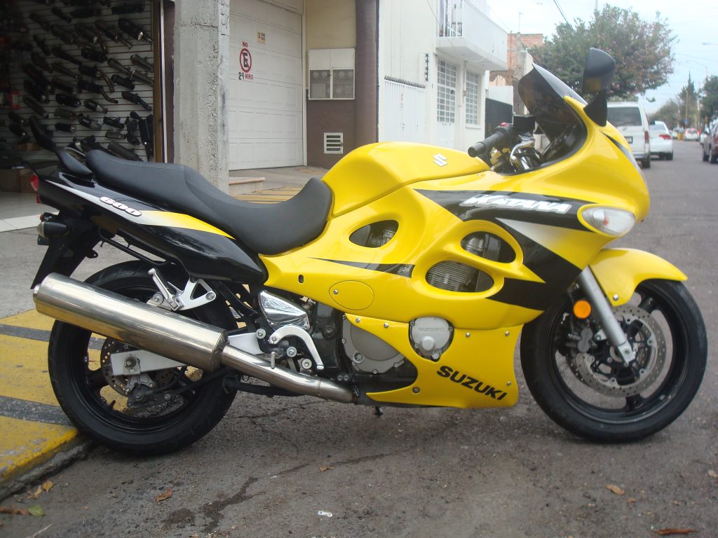 VENDIDA ………………… MOTOCICLETA SUZUKI KATANA GSX F MODELO 2006 IMPORTADA