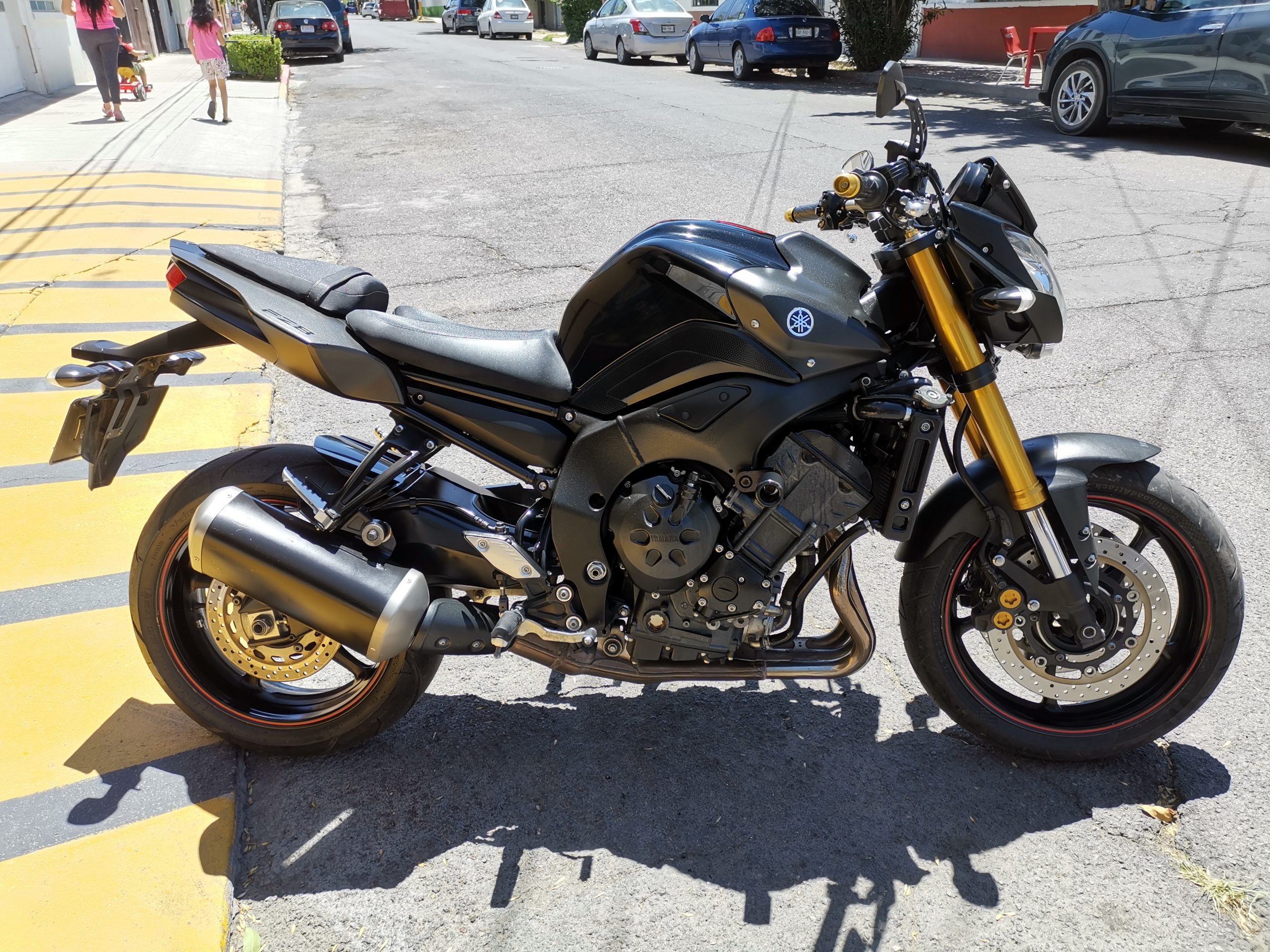 VENDIDA ………………… MOTOCICLETA YAMAHA FZ08 MODELO 2013 NACIONAL BAJA 2020