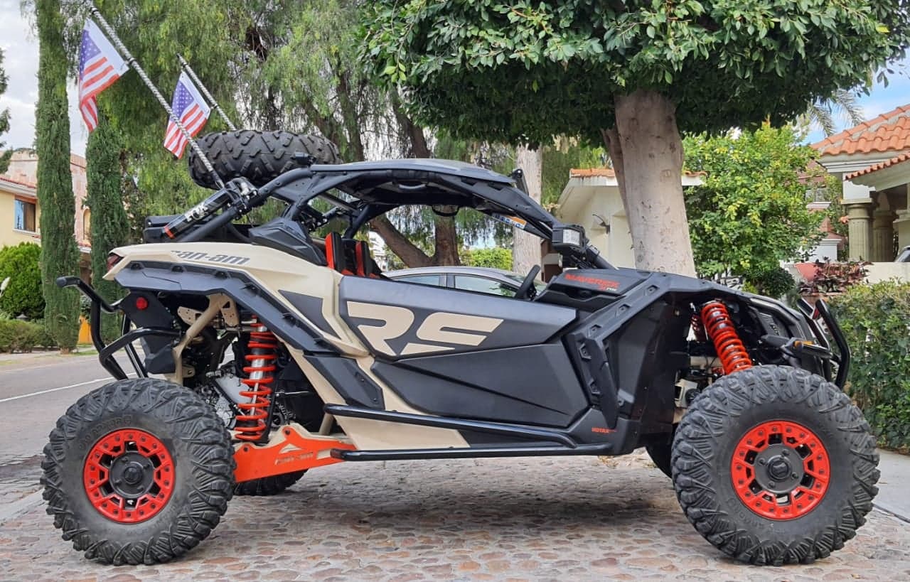 VENDIDO …………….. UTV CAN AM X3 RS RR MODELO 2021 2 PLAZAS MUY EQUIPADO