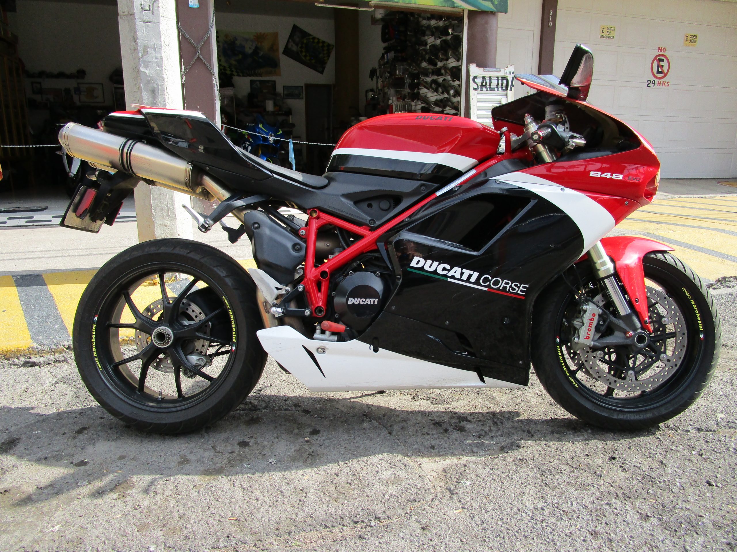 VENDIDA ………………. MOTOCICLETA DUCATI EVO 848 MODELO 2012 IMPORTADA