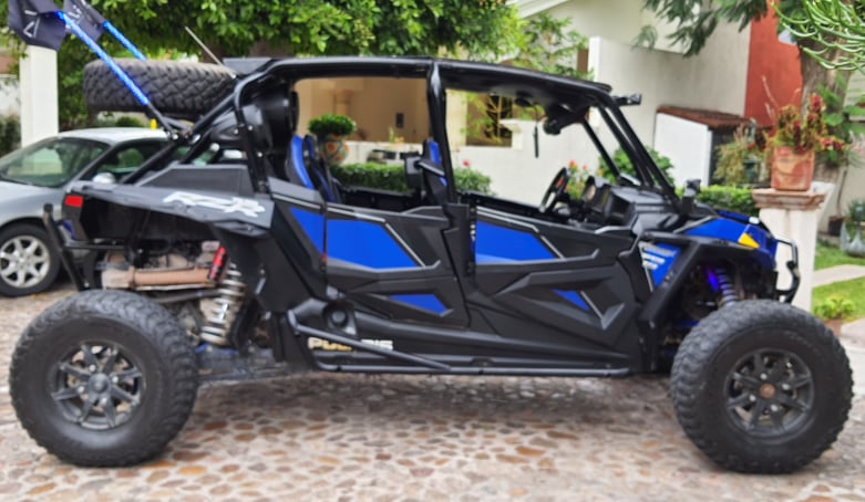 VENDIDO ……………… UTV MARCA POLARIS RZR TURBO S BESTIA MODELO 2019 EQUIPADO NACIONAL