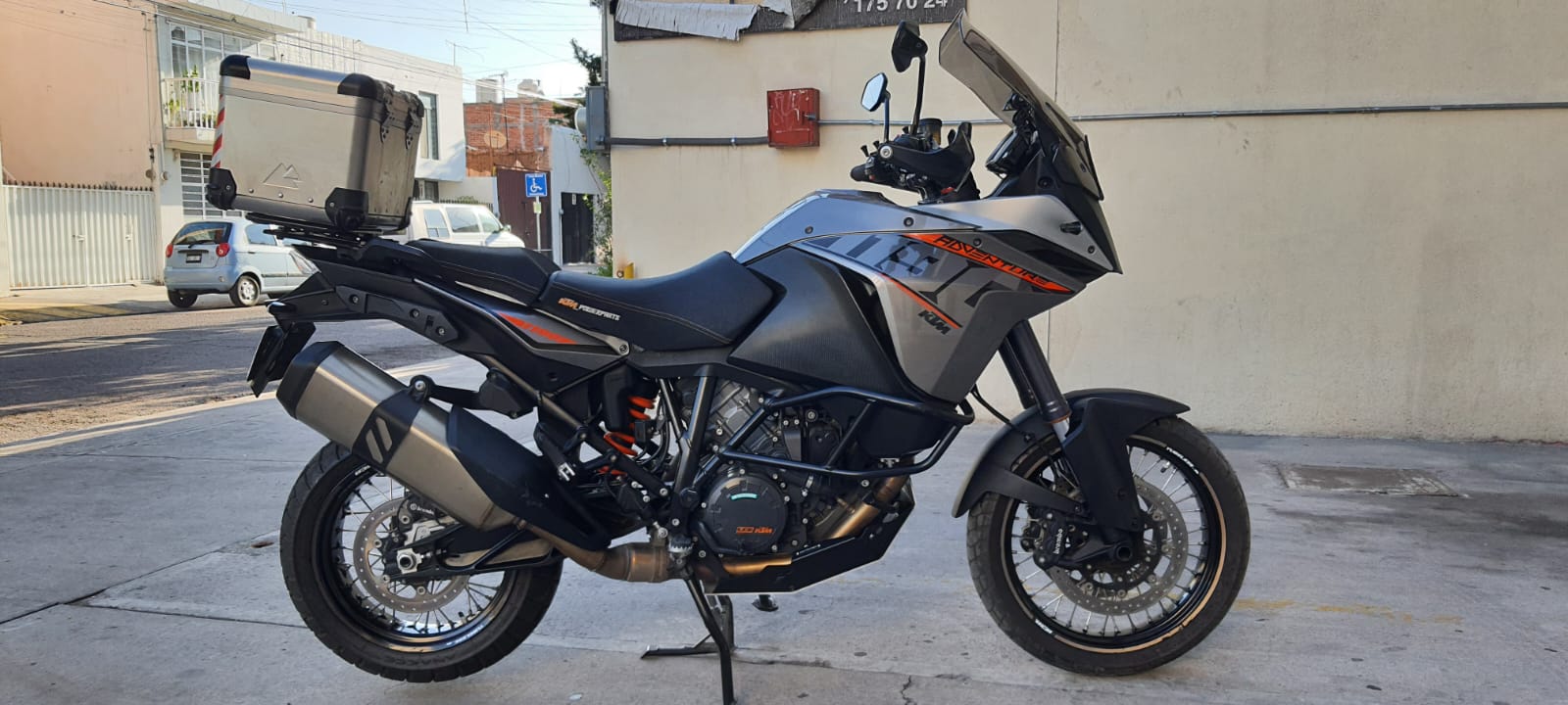 VENDIDA ………………. MOTOCICLETA KTM ADVENTIRE 1190 NACIONAL MODELO 2015