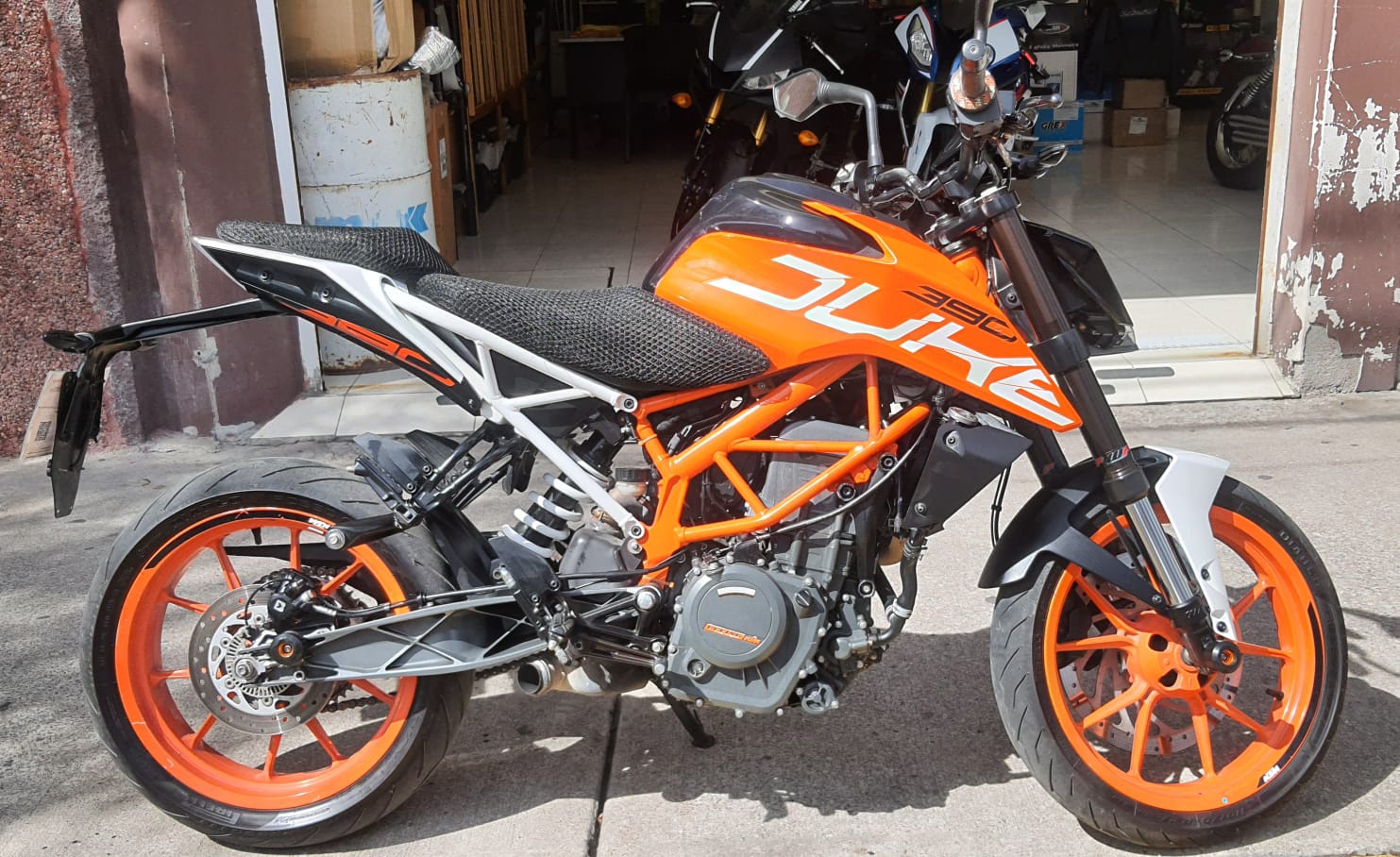 VENDIDA ……….. MOTOCICLETA KTM 390 DUKE MODELO 2019 NACIONAL