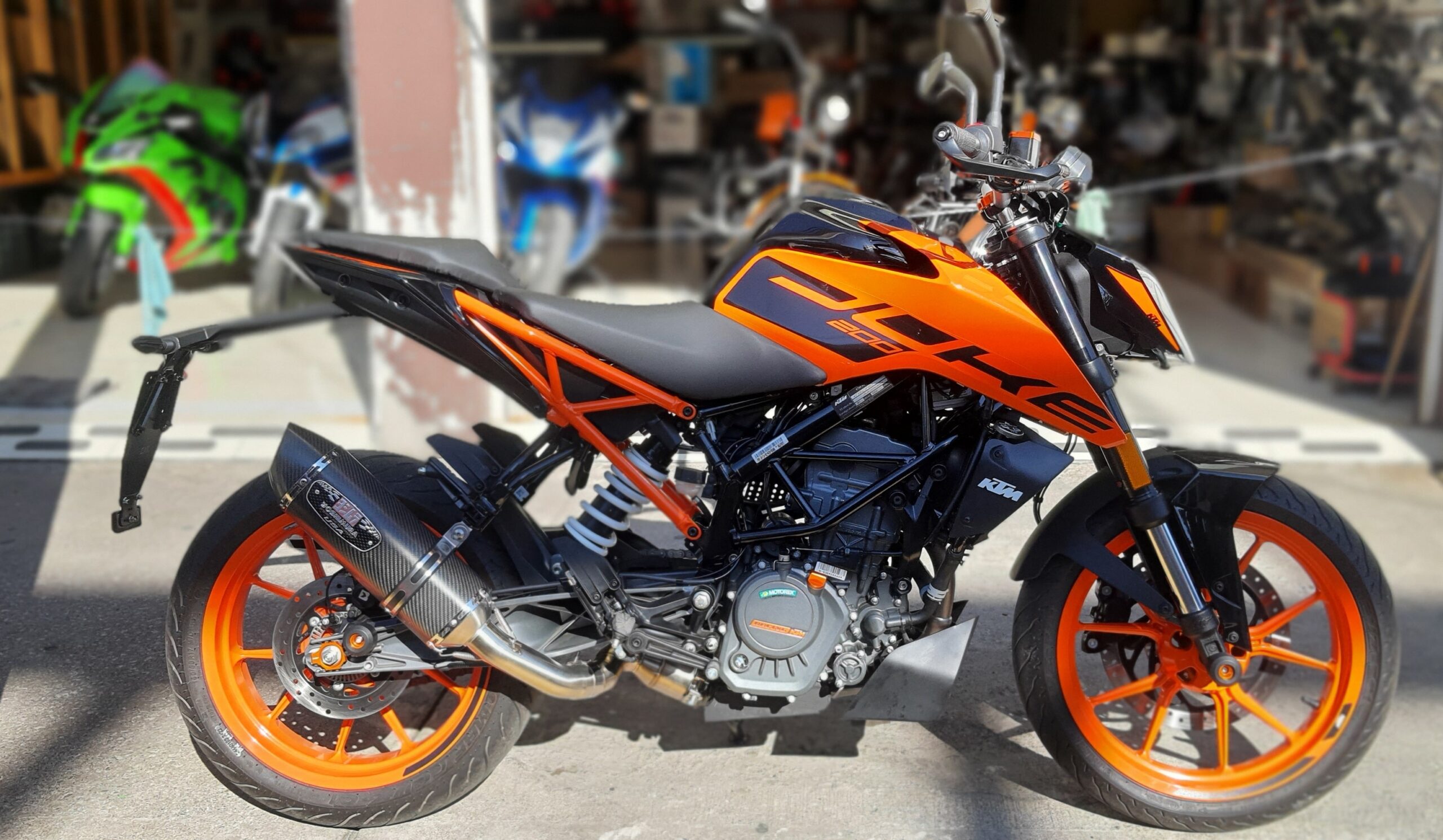 VENDIDA …………………… MOTOCICLETA KTM DUKE 200 MODELO 2022 NACIONAL