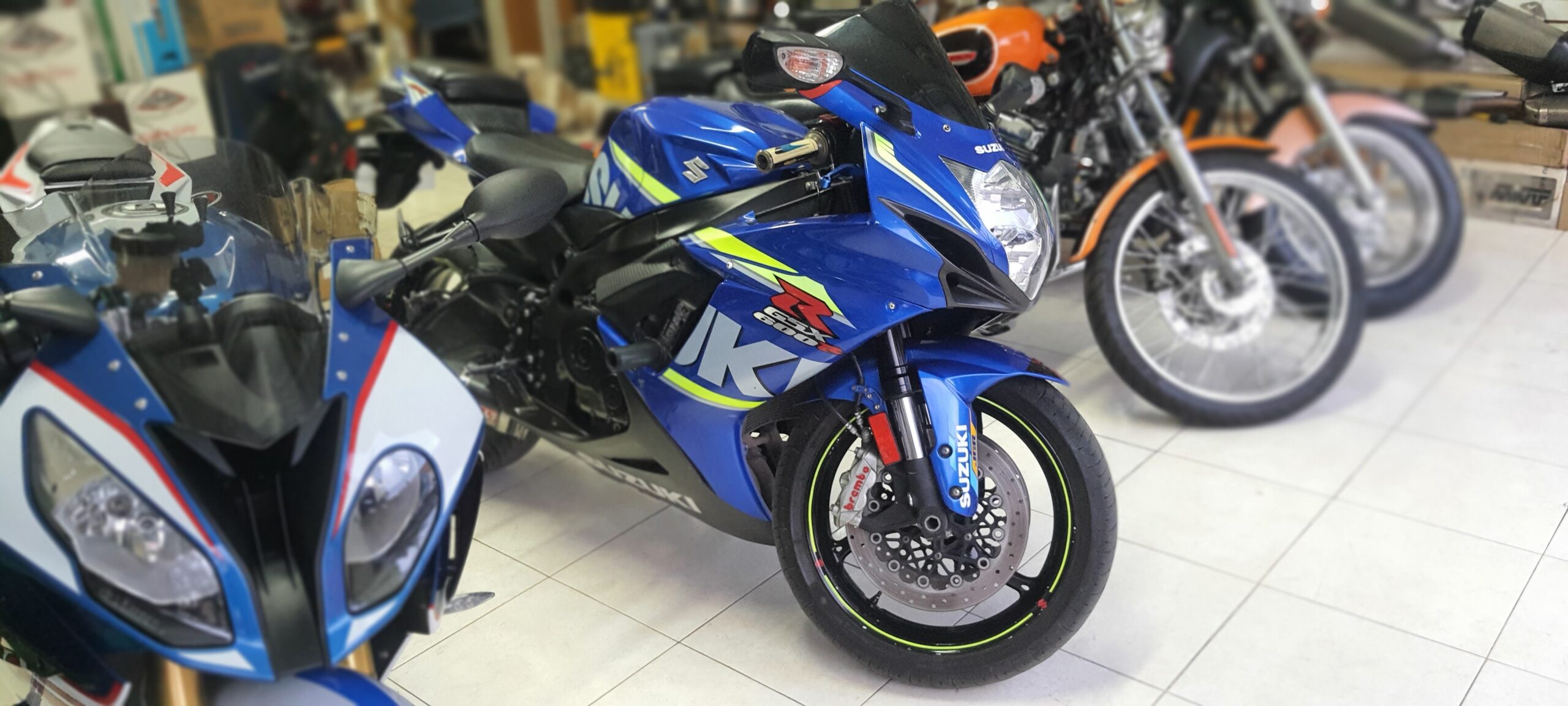 VENDIDA ……………… SUZUKI GSXR 600 2015 IMPORTADA CONSIGNACIÓN