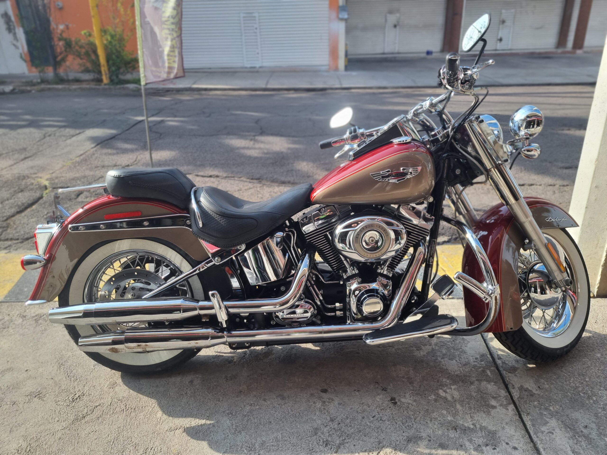 VENDIDA …………………… MOTOCICLETA HARLEY DAVIDSON SOFTAIL DELUXE MODELO 2009 IMPORTADA