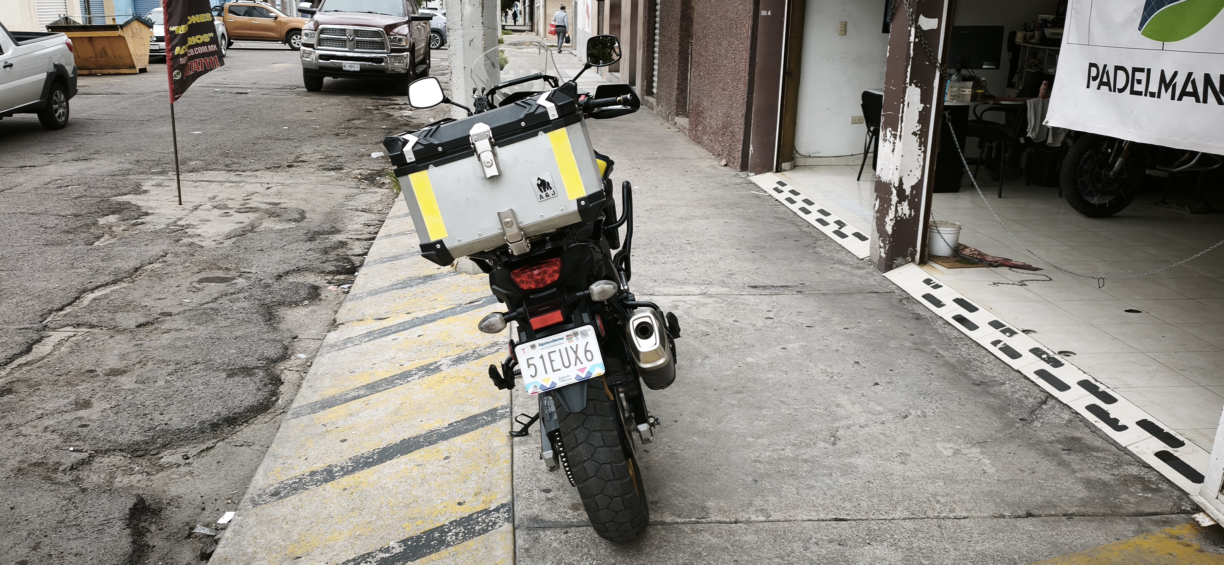 MOTOCICLETA SUZUKI V STROM 650 MODELO 2021 NACIONAL - Imagen 8