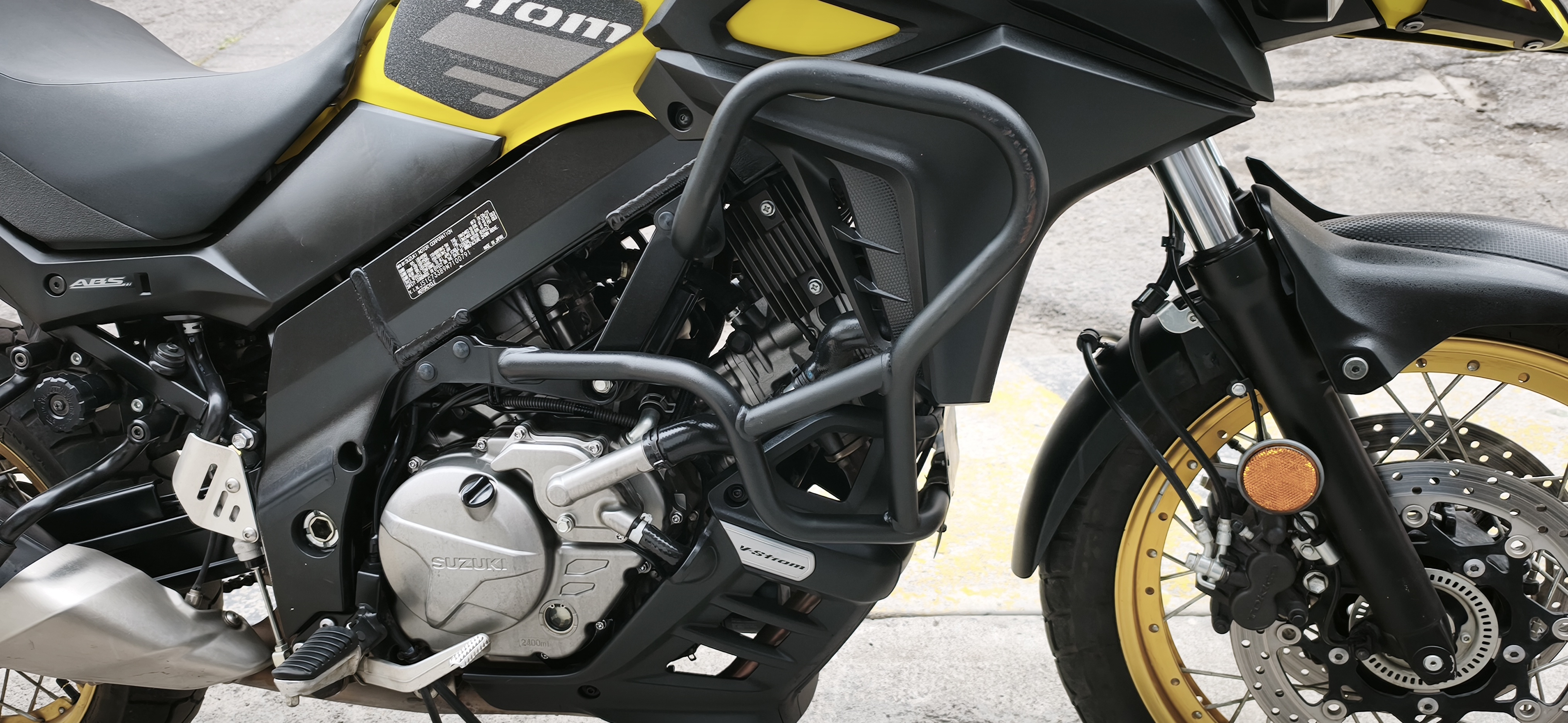 MOTOCICLETA SUZUKI V STROM 650 MODELO 2021 NACIONAL - Imagen 13