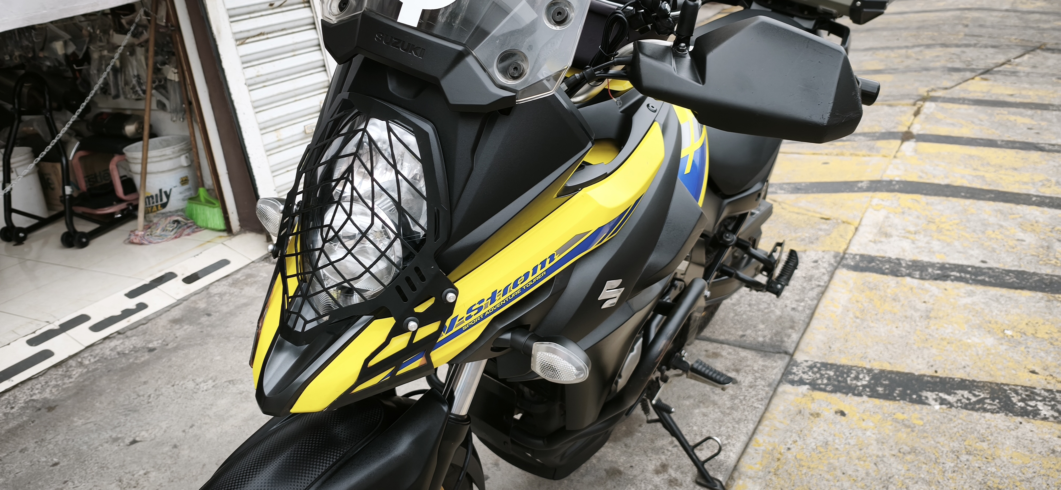 MOTOCICLETA SUZUKI V STROM 650 MODELO 2021 NACIONAL - Imagen 18